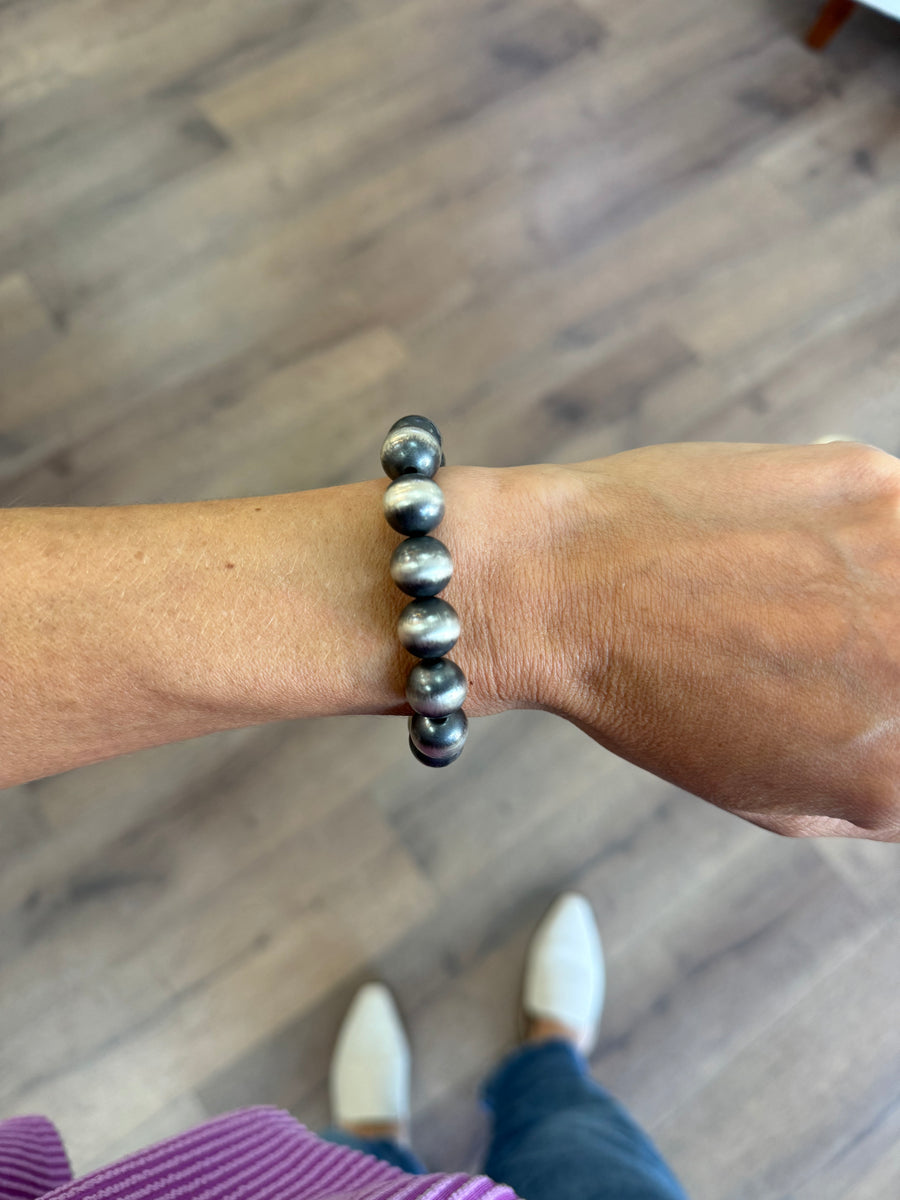 Navajo Pearl Stretch Bracelet - 12mm