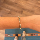 Graduated Navajo Pearl Stretch Bracelet- Pink Conch
